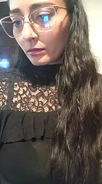 Snapshot of BELLA--26 chatting on 02/25/25, 02:26 BELLA--26 online show from 02/25/25, 02:26