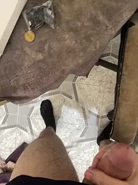 Snapshot of salahjode4325 chatting on 10/19/25, 08:06 salahjode4325 online show from 10/19/25, 08:06