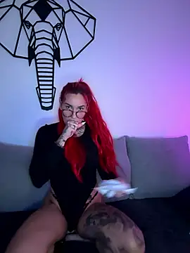 Mia-Fuchs online show from 09/29/25, 05:36