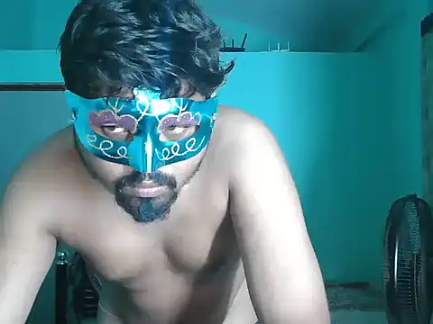 Snapshot of Desi_Heat chatting on 05/22/26, 05:00 Desi Heat online show from 05/22/26, 05:00