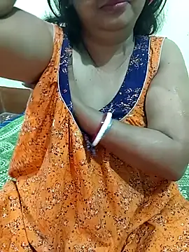  MilkyBar online show from 12/14/25, 02:40