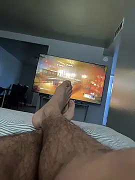 Snapshot of leisurelycriminal chatting on 09/26/25, 05:53 leisurelycriminal online show from 09/26/25, 05:53