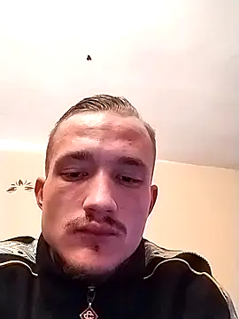 Snapshot of frankthefuck69 chatting on 03/11/25, 11:26 frankthefuck69 online show from 03/11/25, 11:26