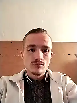 Snapshot of frankthefuck69 chatting on 03/08/25, 03:35 frankthefuck69 online show from 03/08/25, 03:35