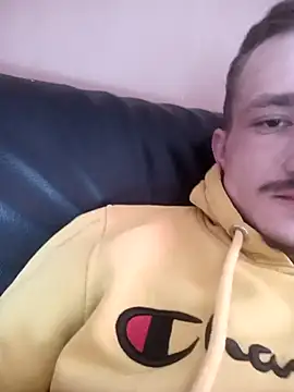 Snapshot of frankthefuck69 chatting on 03/03/25, 02:06 frankthefuck69 online show from 03/03/25, 02:06