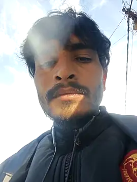 Snapshot of MAGNETICDADDY8 chatting on 11/30/25, 04:13 MAGNETICDADDY8 online show from 11/30/25, 04:13