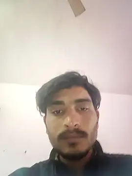 Snapshot of MAGNETICDADDY8 chatting on 11/27/25, 08:04 MAGNETICDADDY8 online show from 11/27/25, 08:04