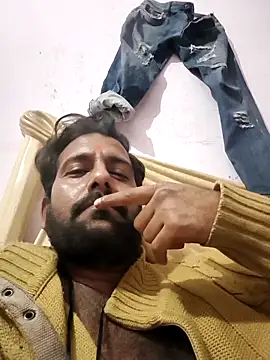 Snapshot of MAGNETICDADDY8 chatting on 11/26/25, 12:54 MAGNETICDADDY8 online show from 11/26/25, 12:54