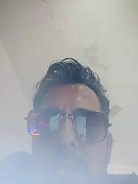 Snapshot of MAGNETICDADDY8 chatting on 10/25/25, 04:00 MAGNETICDADDY8 online show from 10/25/25, 04:00