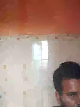 Snapshot of MAGNETICDADDY8 chatting on 11/07/25, 08:52 MAGNETICDADDY8 online show from 11/07/25, 08:52