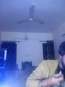 Snapshot of MAGNETICDADDY8 chatting on 01/03/25, 12:51 MAGNETICDADDY8 online show from 01/03/25, 12:51