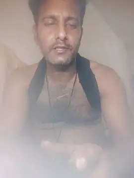 Snapshot of MAGNETICDADDY8 chatting on 10/28/25, 03:44 MAGNETICDADDY8 online show from 10/28/25, 03:44