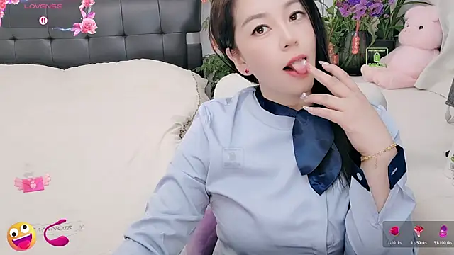 Snapshot of Mi--Manchi chatting on 03/15/26, 01:51 Mi--Manchi online show from 03/15/26, 01:51