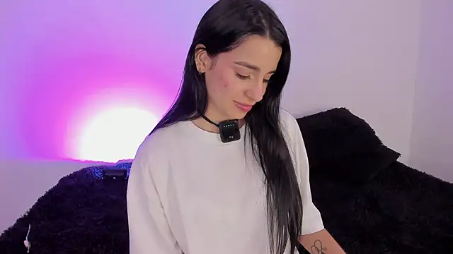 Laurensmith9 online show from 11/13/25, 08:24