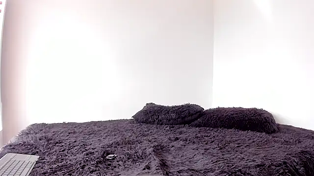 Laurensmith9 online show from 01/14/26, 01:59