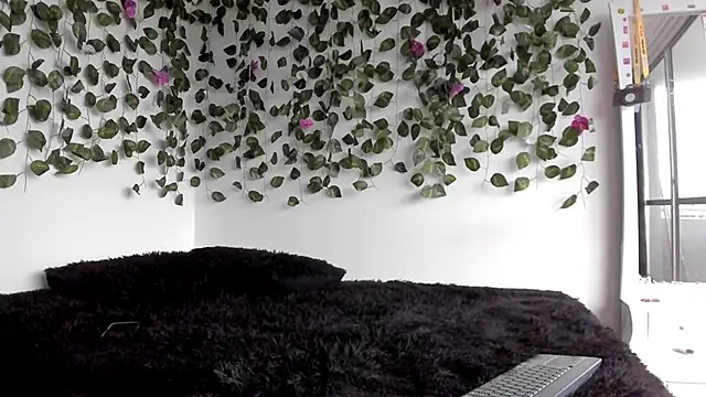 Laurensmith9 online show from 03/08/26, 12:52