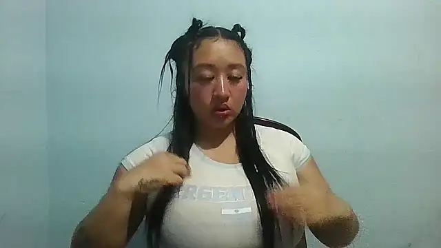 Snapshot of boobsTaylor chatting on 10/23/25, 02:10 boobsTaylor online show from 10/23/25, 02:10