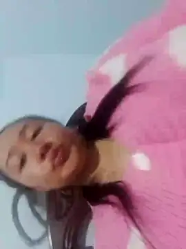 Snapshot of boobsTaylor chatting on 11/10/25, 07:46 boobsTaylor online show from 11/10/25, 07:46