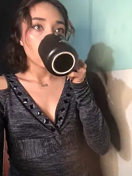 NickiYoung online show from 01/19/25, 06:53