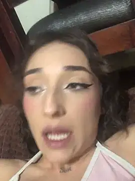 NickiYoung online show from 01/26/25, 09:40