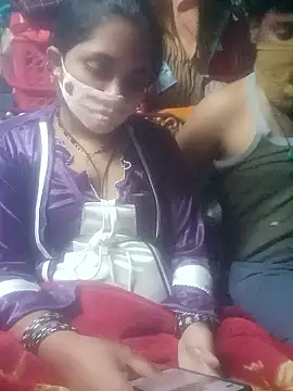 Snapshot of YourHotRandi chatting on 01/08/26, 05:41 YourHotRandi online show from 01/08/26, 05:41