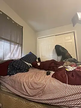 Yoshibaby2670 online show from 02/26/25, 08:25