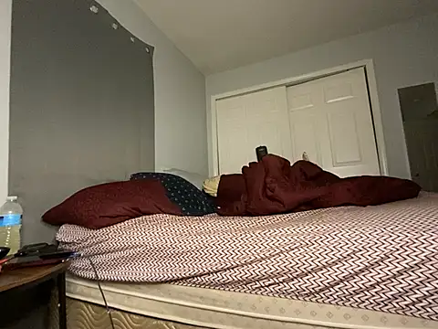 Yoshibaby2670 online show from 03/12/25, 11:54