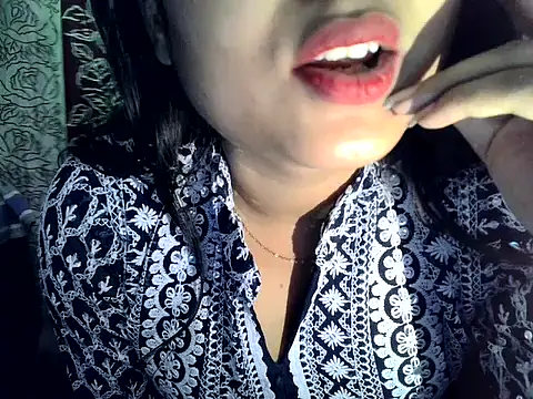 SIYA MAVI online show from 03/10/26, 08:07