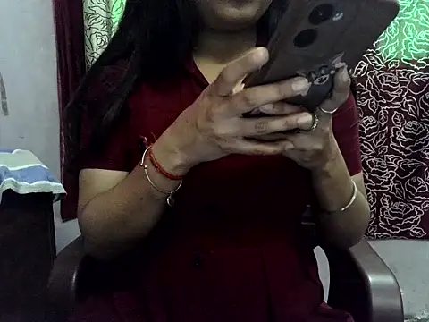 SIYA MAVI online show from 02/04/26, 04:51