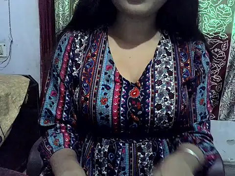 SIYA MAVI online show from 11/03/25, 04:39