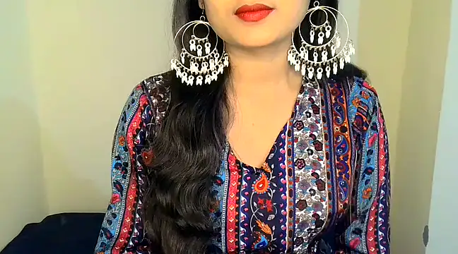 Snapshot of SIYA_MAVI chatting on 02/12/25, 10:35 SIYA MAVI online show from 02/12/25, 10:35