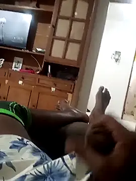 rodrig2107 online show from 04/03/26, 12:00