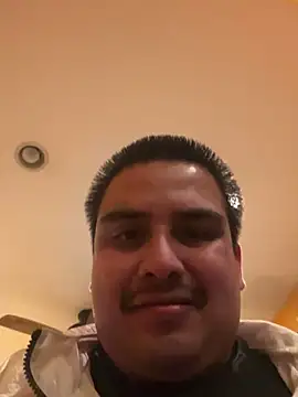 Snapshot of LA_cloudzzpnp chatting on 01/02/25, 11:52 LA cloudzzpnp online show from 01/02/25, 11:52