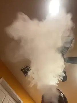 Snapshot of LA_cloudzzpnp chatting on 01/14/25, 09:35 LA cloudzzpnp online show from 01/14/25, 09:35