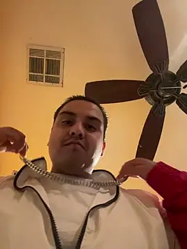 Snapshot of LA_cloudzzpnp chatting on 01/11/25, 06:54 LA cloudzzpnp online show from 01/11/25, 06:54