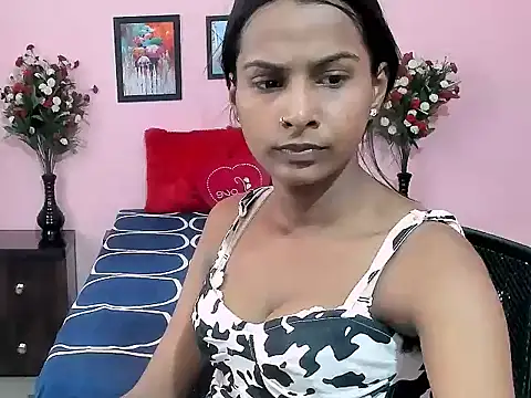 Snapshot of Melis_Sandra chatting on 06/18/26, 02:54 Melis Sandra online show from 06/18/26, 02:54