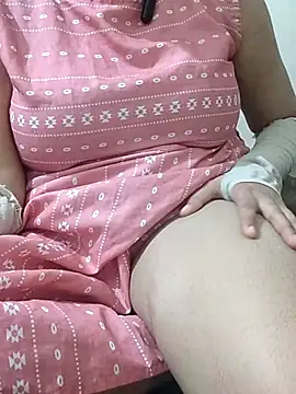 mallupriyapriya online show from 10/24/25, 05:56