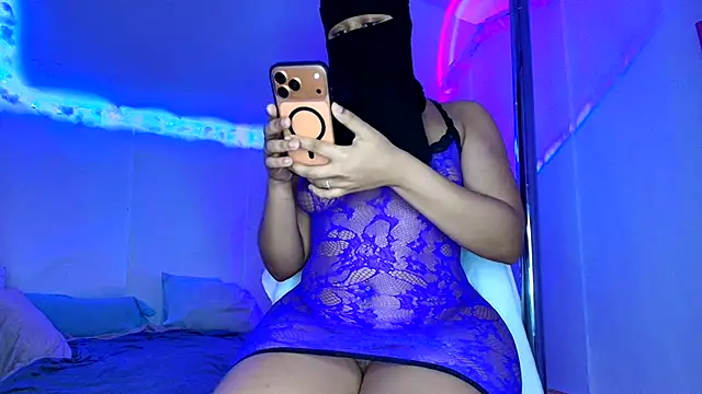 Amira bayby online show from 03/07/26, 06:57