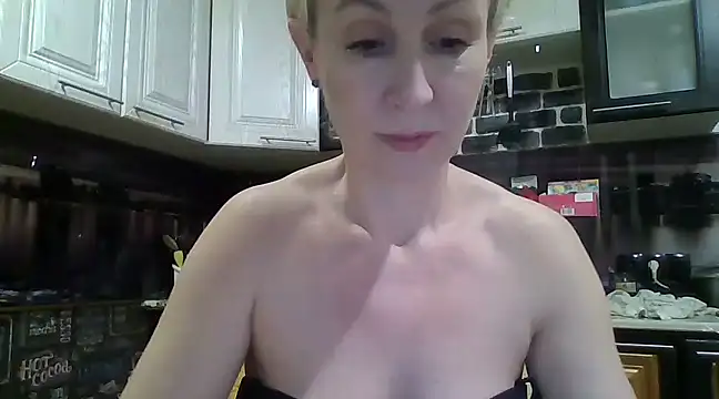Snapshot of Mariana_har777 chatting on 02/13/25, 07:31 Mariana har777 online show from 02/13/25, 07:31