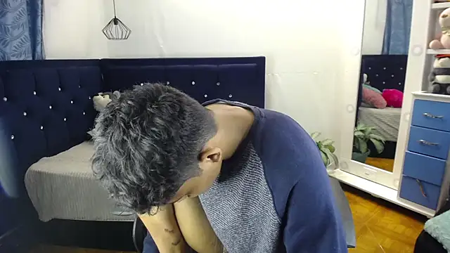 twinkmilk  online show from 03/19/25, 01:21