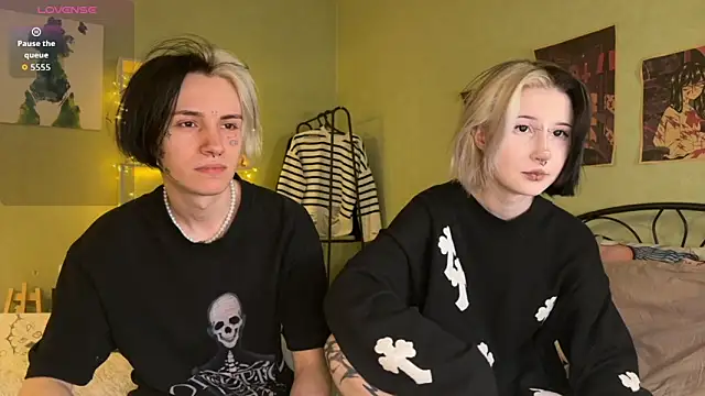 VeryRare TwinS online show from 10/10/25, 09:48