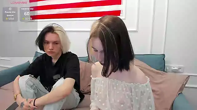 Snapshot of VeryRare_TwinS chatting on 07/18/26, 11:41 VeryRare TwinS online show from 07/18/26, 11:41