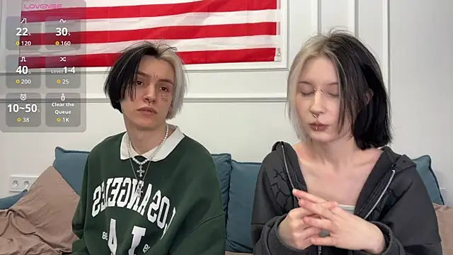 Snapshot of VeryRare_TwinS chatting on 01/06/26, 11:42 VeryRare TwinS online show from 01/06/26, 11:42
