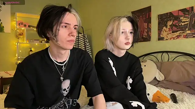 VeryRare TwinS online show from 10/08/25, 07:47