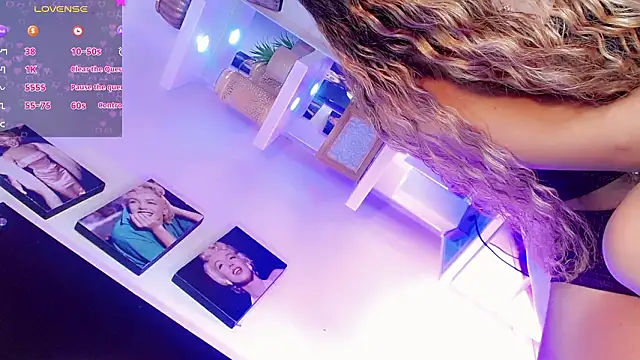 Diva Smith02 online show from 03/11/26, 11:37