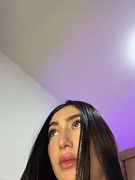 Maddy Jones online show from 05/13/26, 02:51