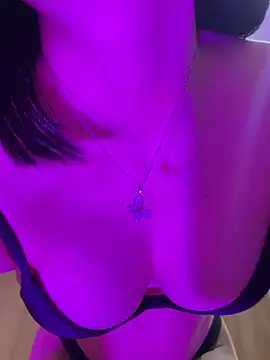 Maddy Jones online show from 03/04/26, 01:13