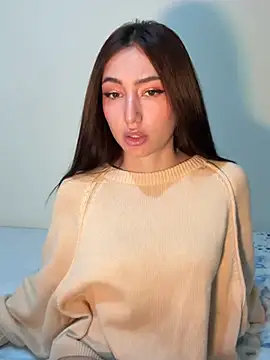 Maddy Jones online show from 03/21/25, 05:02