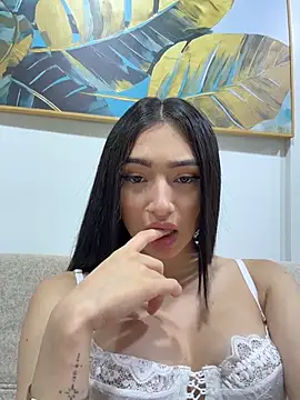 Snapshot of Maddy_Jones chatting on 07/12/26, 02:34 Maddy Jones online show from 07/12/26, 02:34