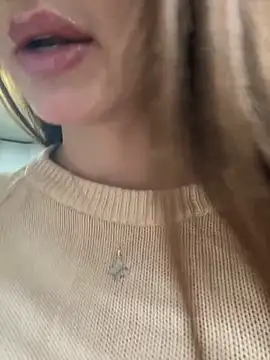 Maddy Jones online show from 09/30/25, 01:55